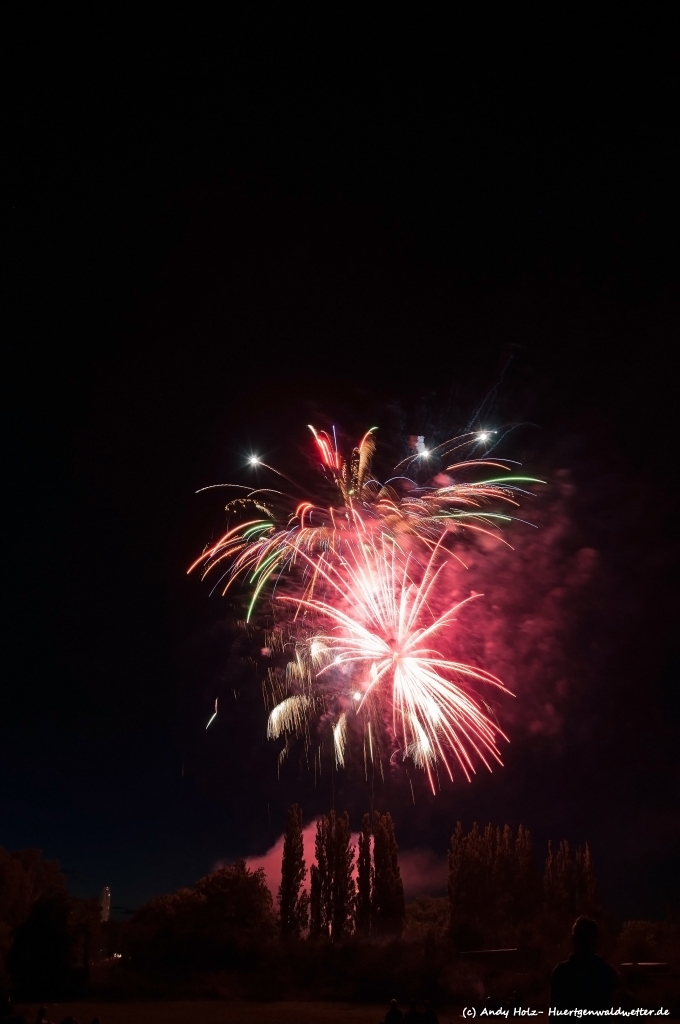 Brillantfeuerwerk und Kirmesstimmung der Dürner Annakirmes 2012