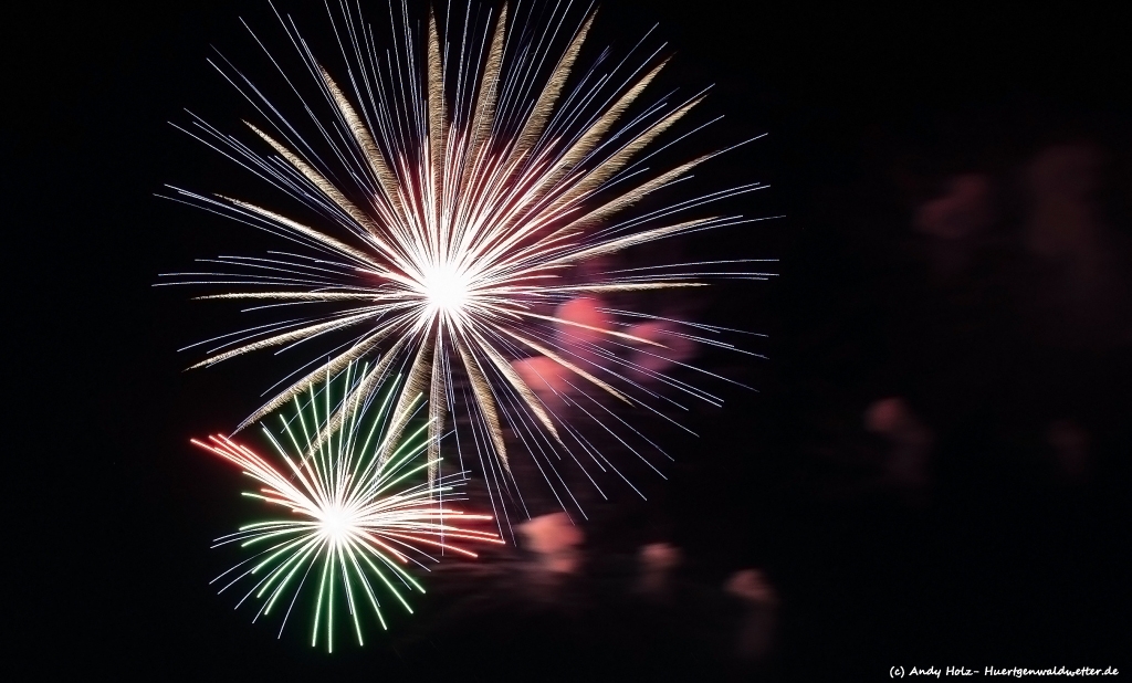 Brillantfeuerwerk und Kirmesstimmung der Dürner Annakirmes 2012