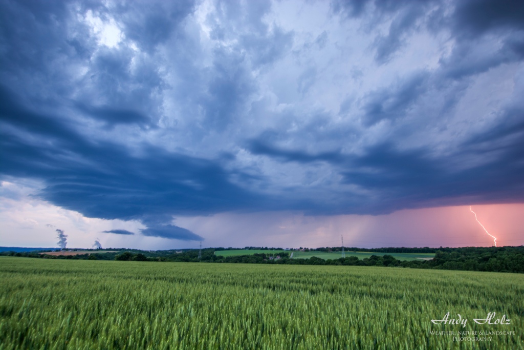 05. und 06.06.2015- Shelfcloud, Superzelle und Blitzspektakel von Mons bis Koblenz