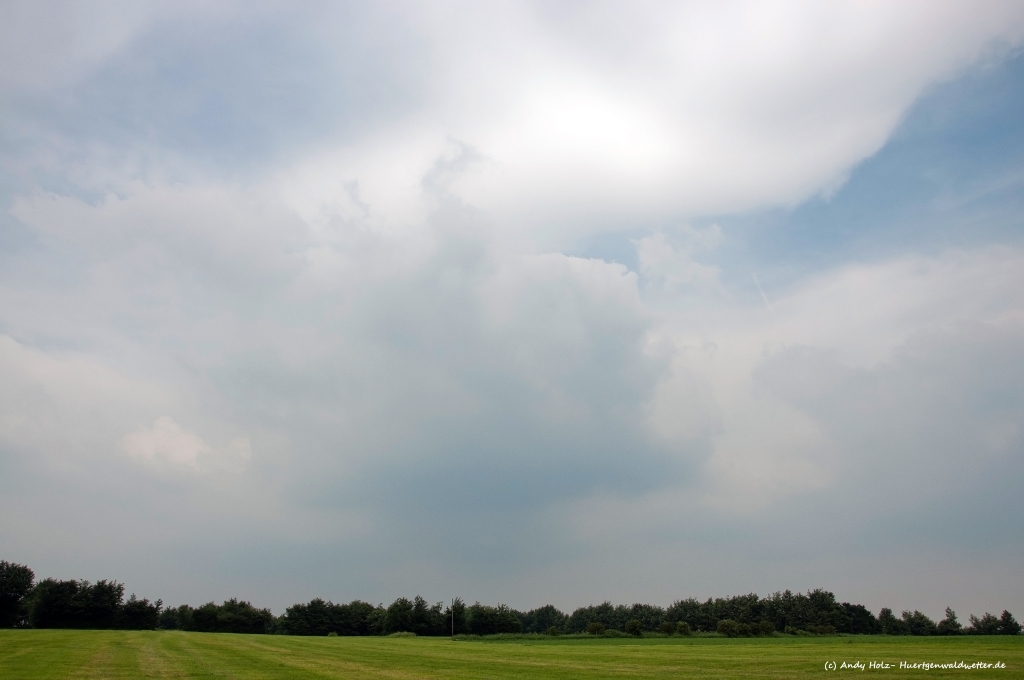 Hochsommerliche Wetterphase mit einigen Gewittern über der Rureifel (17.06. bis 20.06.2013)