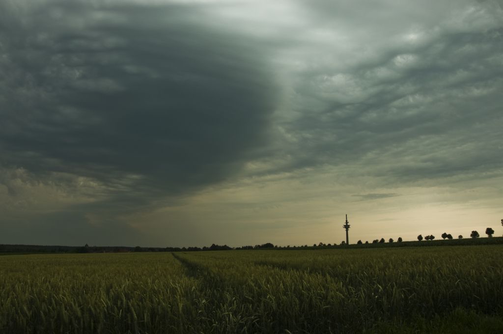 Mammaten und tolle Wolkenstrukturen nach kurzer Hitzewelle am 28.06.2011