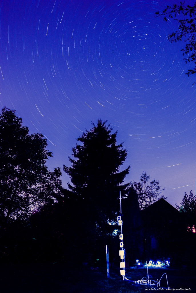 Wetterstation bei Nacht